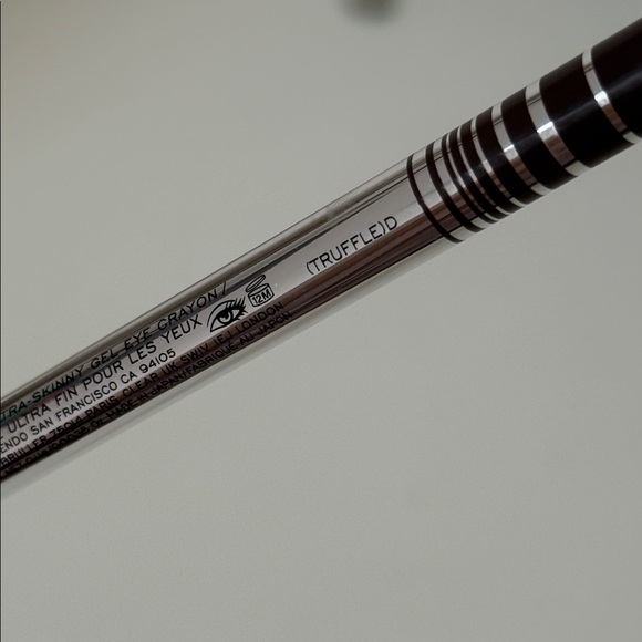 Marc Jacobs Fineliner "Truffle D" - Picture 2 of 2